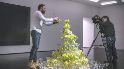 Kunst durch die Blume - Der Bund